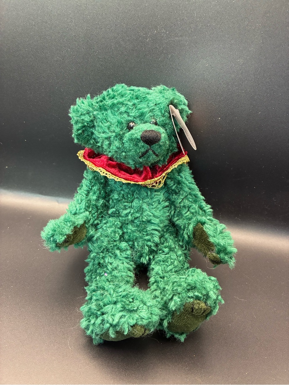 Attic collection 1993 Ty Green Plush Teddy Bear with Red & Gold Collar Laurel